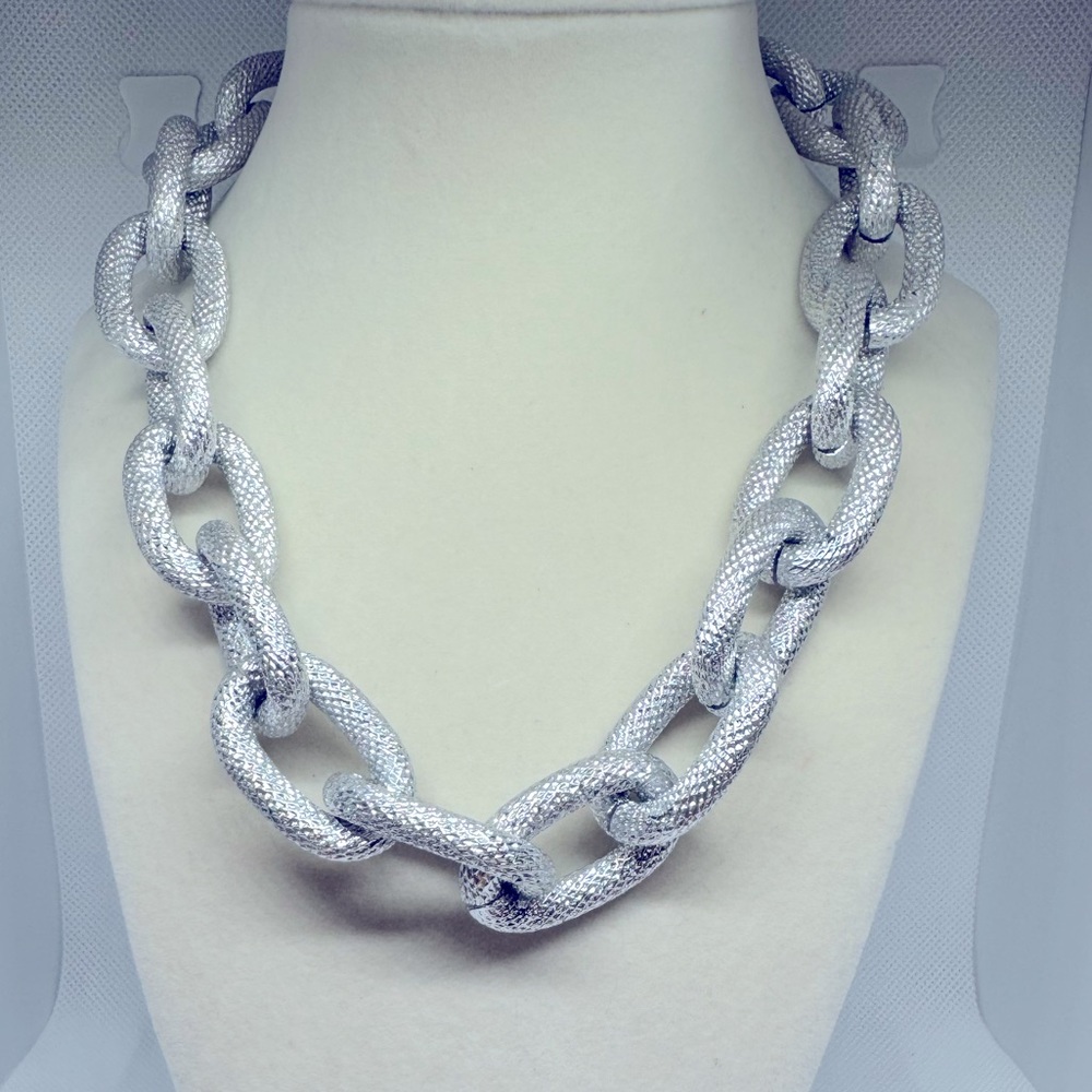Silver Textured Link Necklace - Unbranded